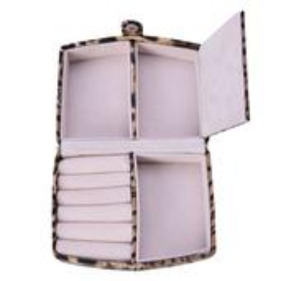 Other - Faux leather small jewelry box (#2887)